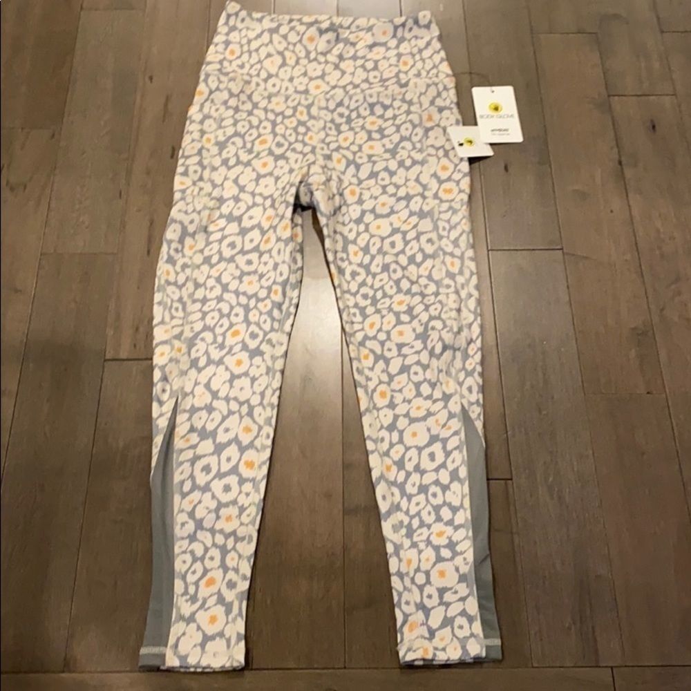 NWT Body Glove 7/8 Leggings - S